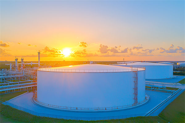 股市迷思：赚了不舍抛，跌了不敢买？破解你的交易“心魔”！