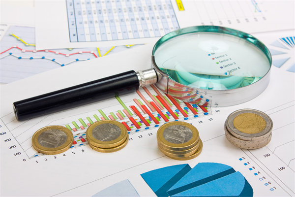 老股民抓牛股的思路，一招“蛟龙出海”买在起涨点！